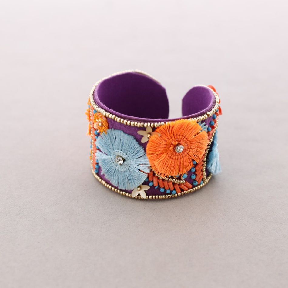 PULSERA ÉTNICA AJUSTABLE FLORES FLECOS
