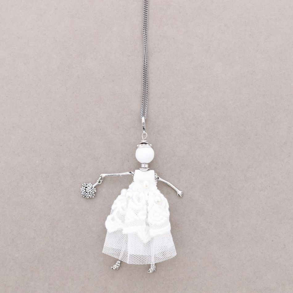 LONG PENDANT NECKLACE DOLL