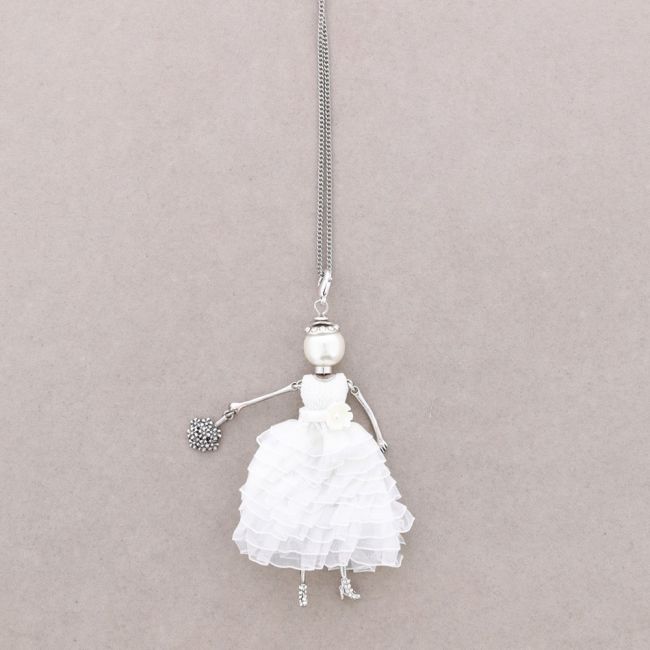 LONG PENDANT NECKLACE DOLL