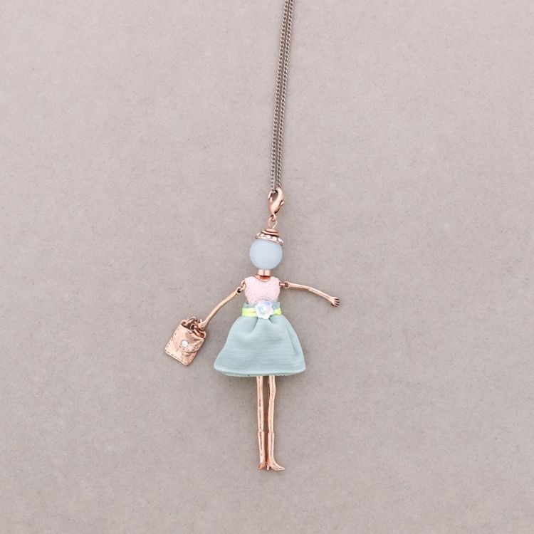 LONG PENDANT NECKLACE DOLL