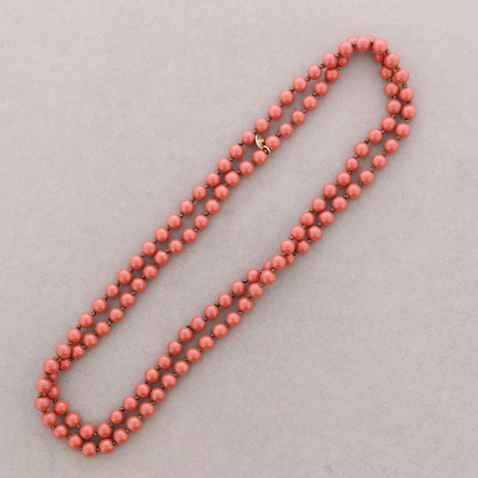 COLLAR LARGO BOLAS