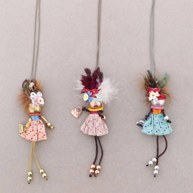 LONG PENDANT NECKLACE lady queen