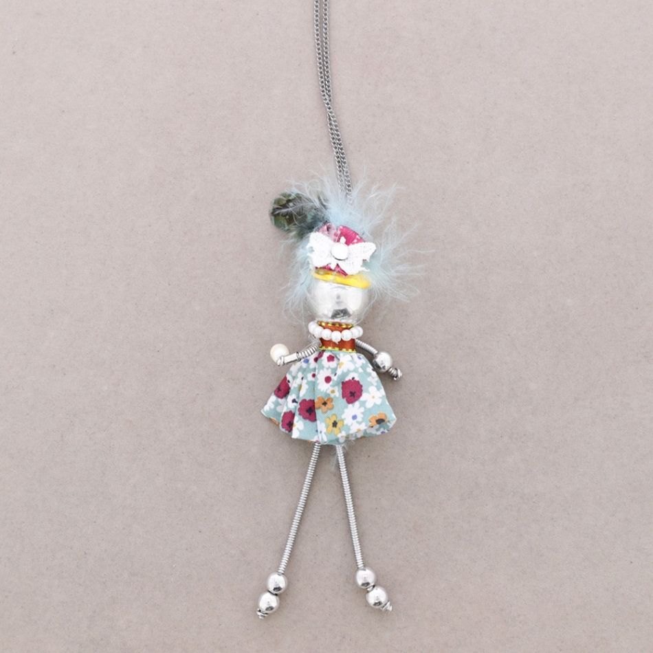 LONG PENDANT NECKLACE lady queen