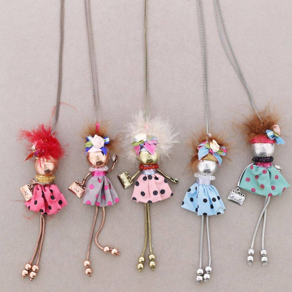 LONG PENDANT NECKLACE lady queen