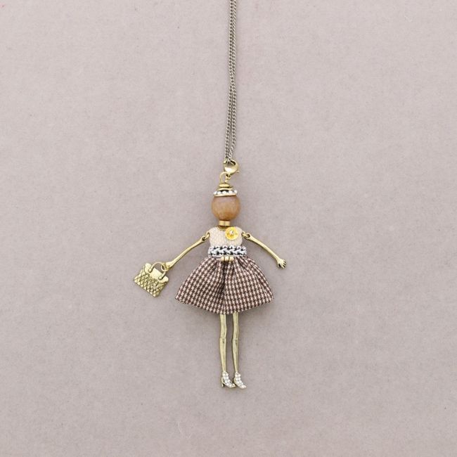 LONG PENDANT NECKLACE DOLL