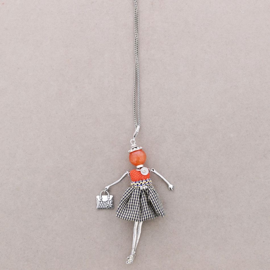 LONG PENDANT NECKLACE DOLL