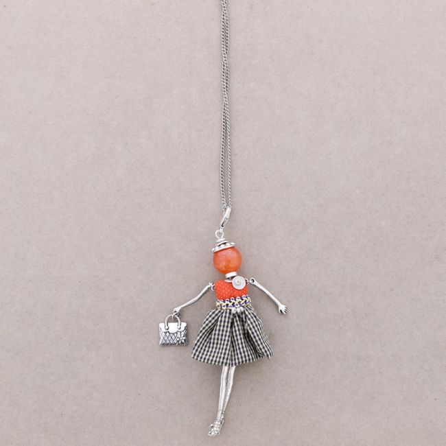 LONG PENDANT NECKLACE DOLL