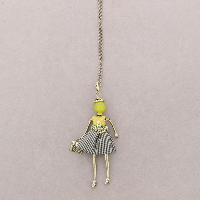 LONG PENDANT NECKLACE DOLL