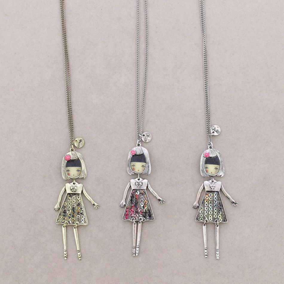 LONG PENDANT NECKLACE DANCER