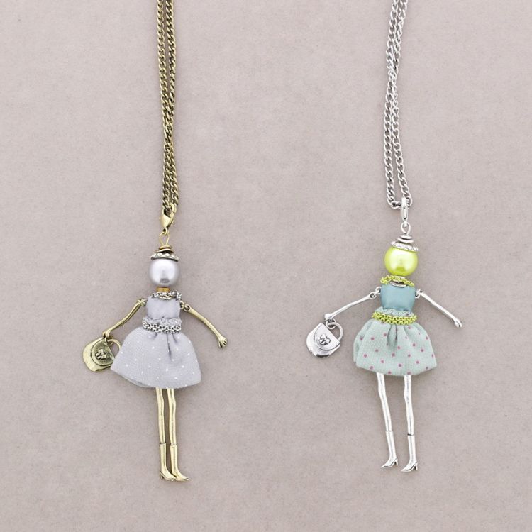 LONG NECKLACE DOLL PENDANT 2