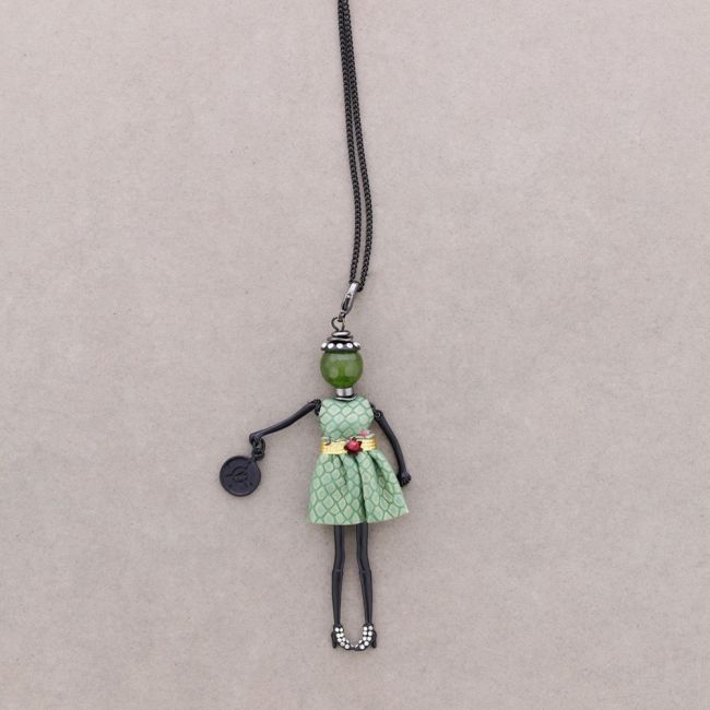 LONG PENDANT NECKLACE DOLL