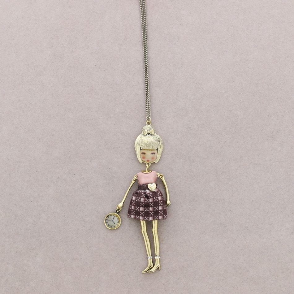 COLLAR LARGO COLG. MUÑECA CARINA