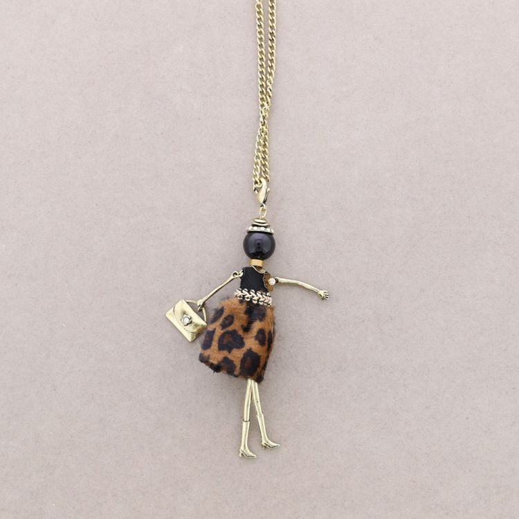 LONG NECKLACE DOLL PENDANT 2