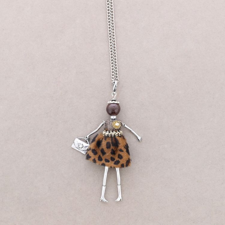 LONG NECKLACE DOLL PENDANT