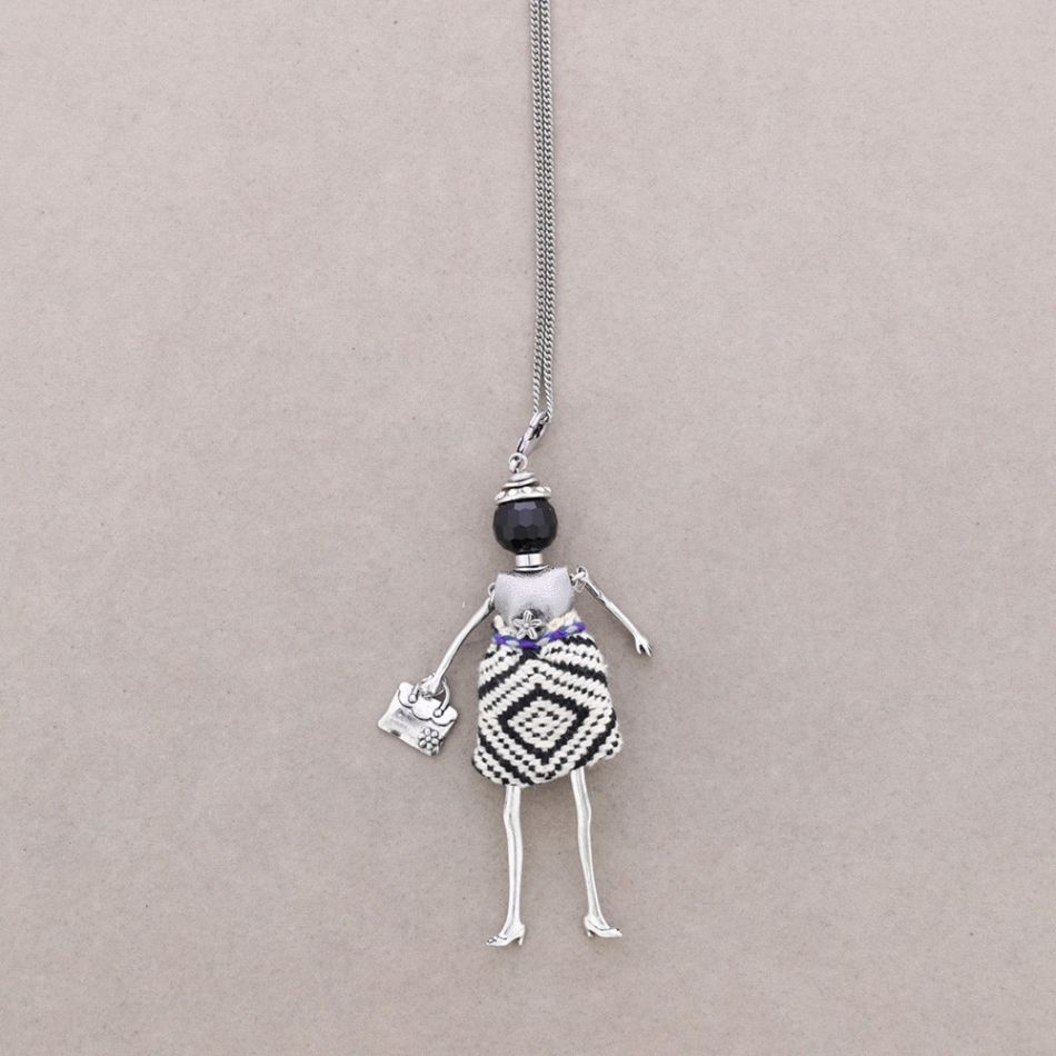LONG PENDANT NECKLACE DOLL