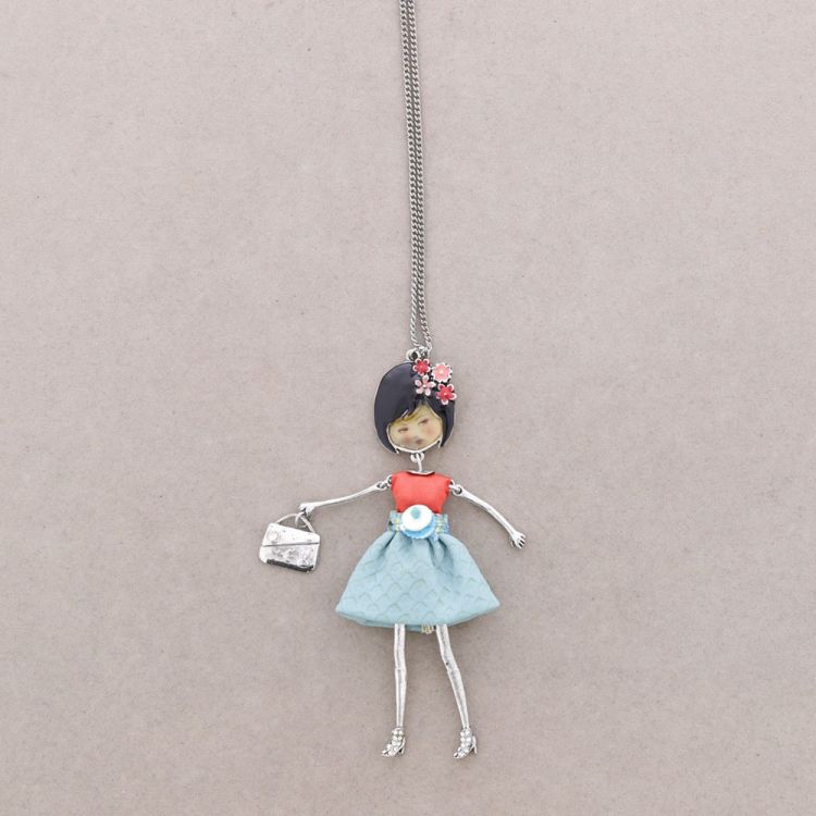 LONG PENDANT NECKLACE DOLL
