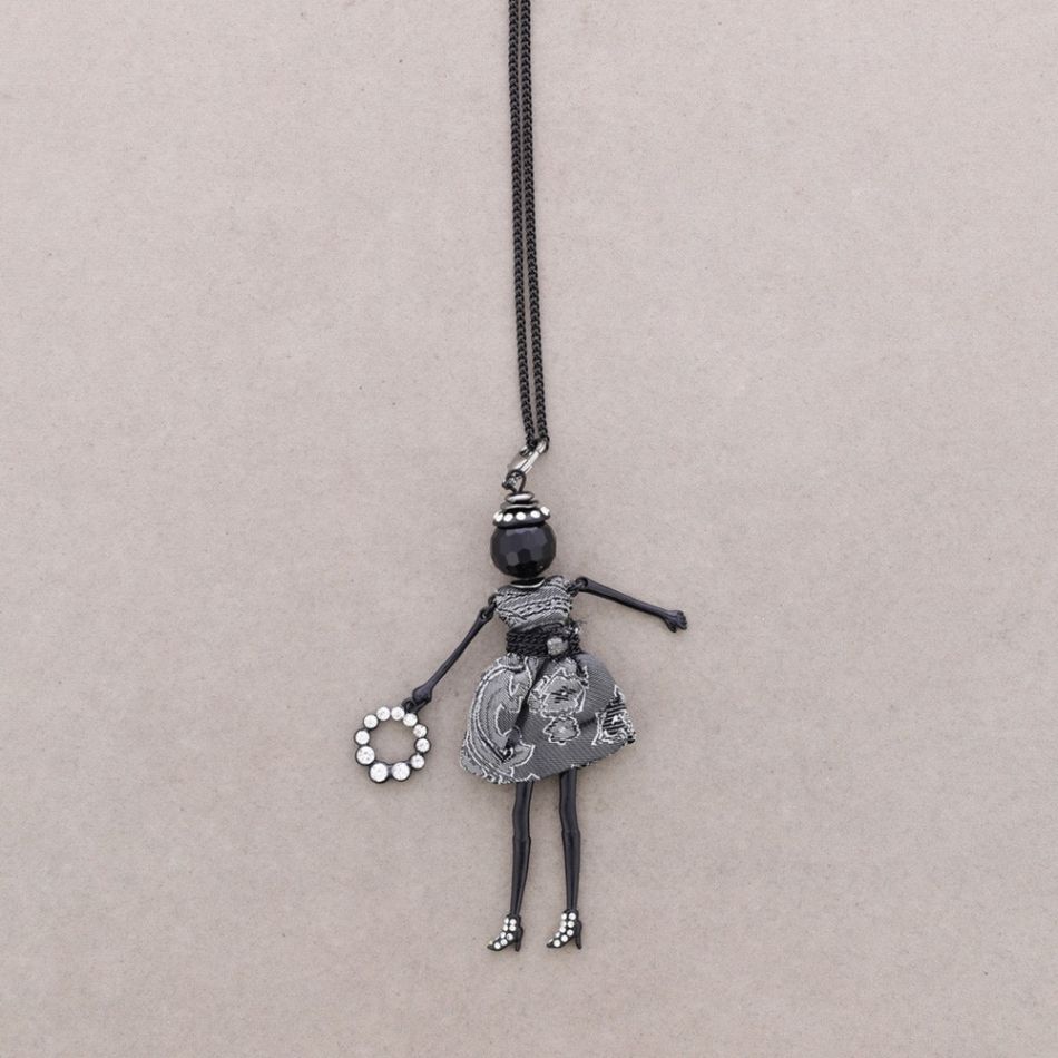 LONG PENDANT NECKLACE DOLL