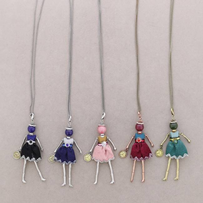 LONG PENDANT NECKLACE DOLL
