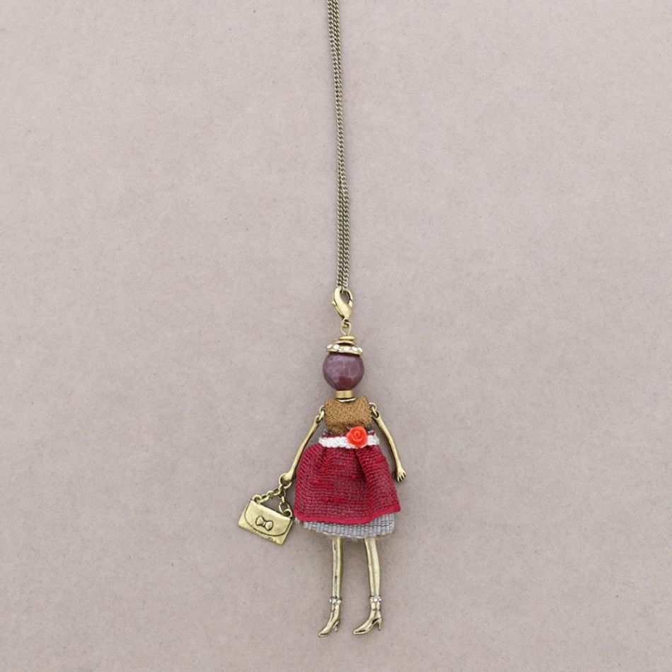 LONG PENDANT NECKLACE DOLL