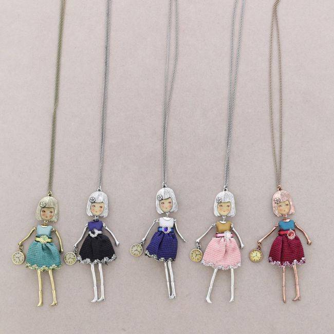 COLLAR LARGO COLG. MUÑECA CARINA