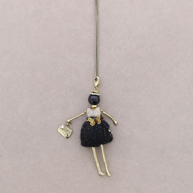 LONG PENDANT NECKLACE DOLL