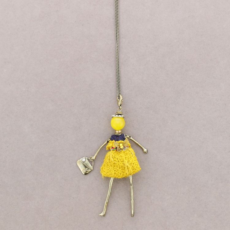 LONG PENDANT NECKLACE DOLL