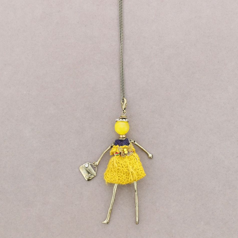 LONG PENDANT NECKLACE DOLL