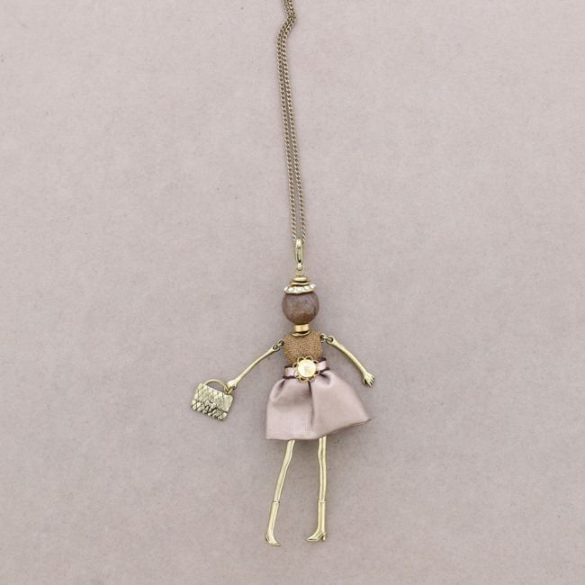LONG PENDANT NECKLACE DOLL