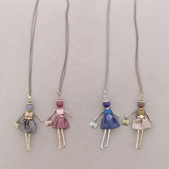 COLLAR LARGO COLG. MUÑECA