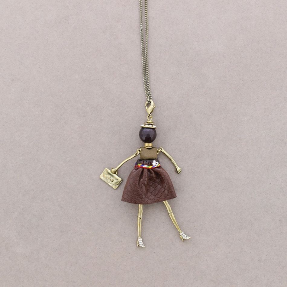 LONG PENDANT NECKLACE DOLL