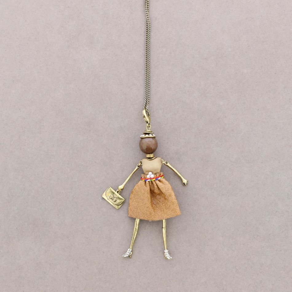 LONG PENDANT NECKLACE DOLL