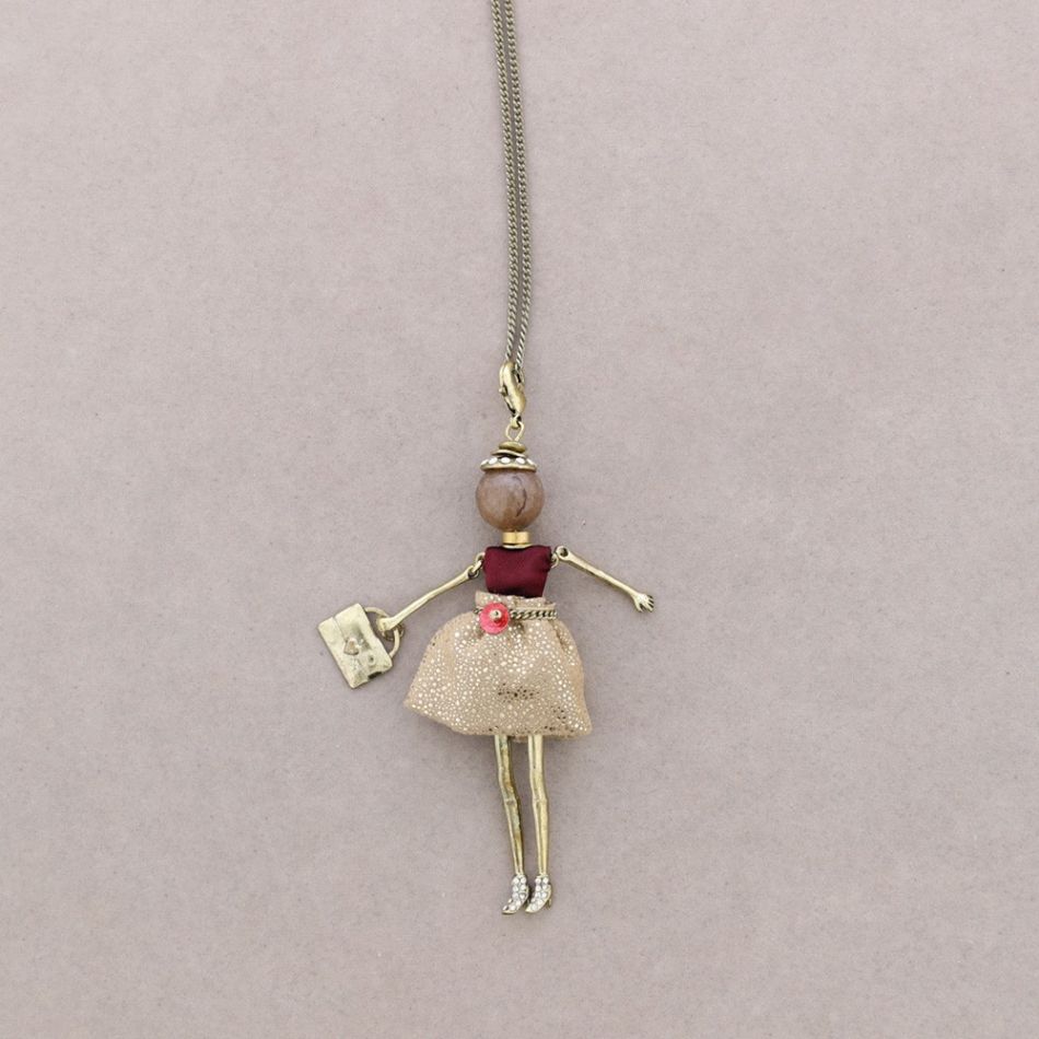 LONG PENDANT NECKLACE DOLL