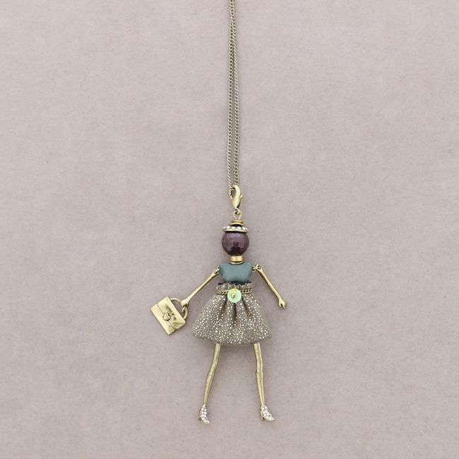 LONG PENDANT NECKLACE DOLL