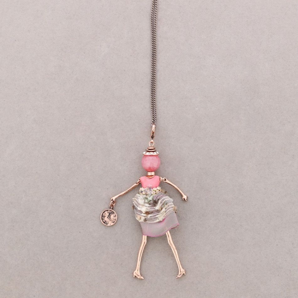 LONG PENDANT NECKLACE DOLL