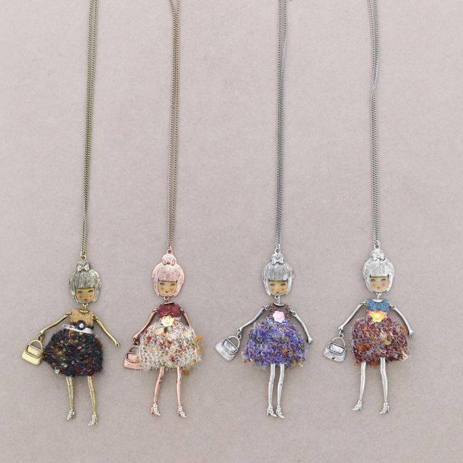 COLLAR LARGO COLG. MUÑECA
