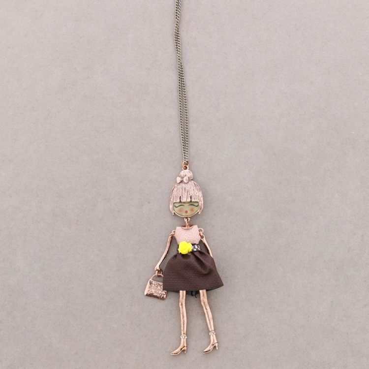 LONG PENDANT NECKLACE DOLL