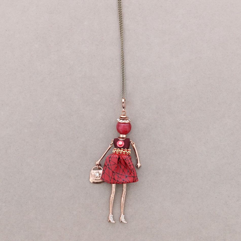LONG PENDANT NECKLACE DOLL