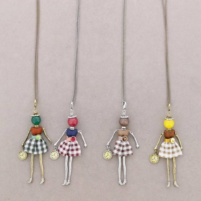 LONG PENDANT NECKLACE DOLL