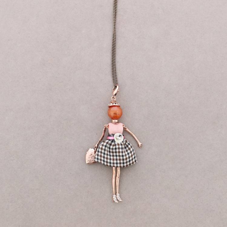 LONG PENDANT NECKLACE DOLL