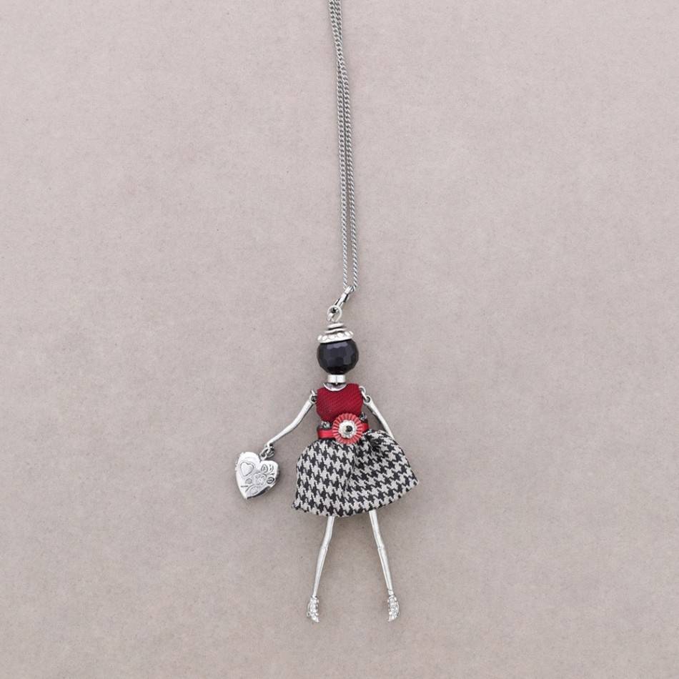 LONG PENDANT NECKLACE DOLL