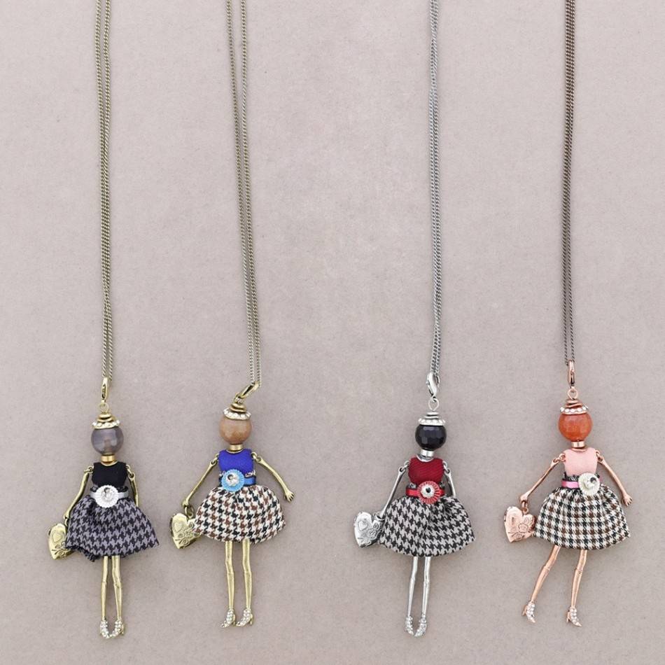 LONG PENDANT NECKLACE DOLL