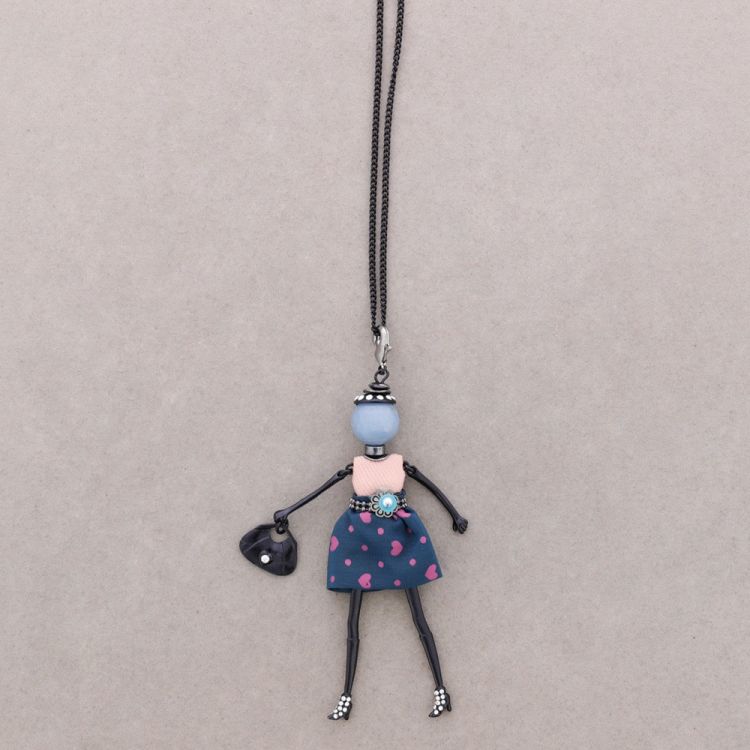 LONG PENDANT NECKLACE DOLL
