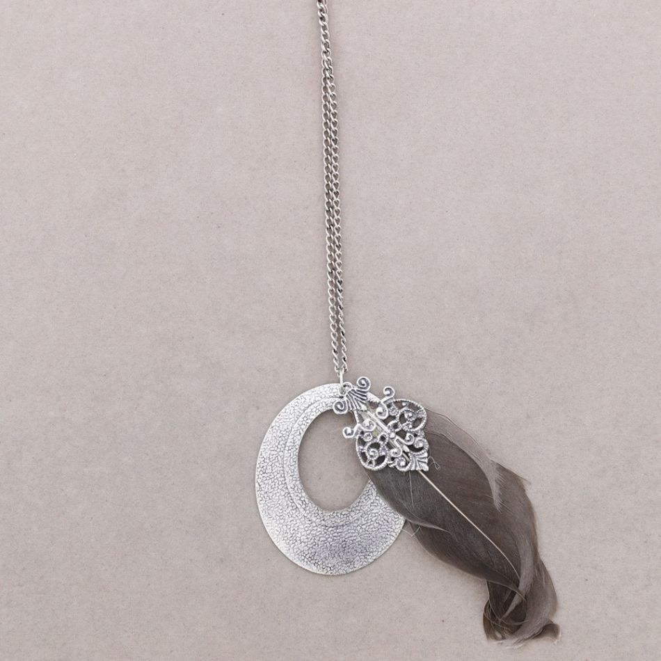 COLLAR LARGO COLG.METAL PLUMA