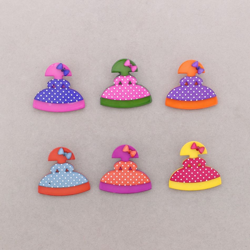 BROCHE MENINA RESINA