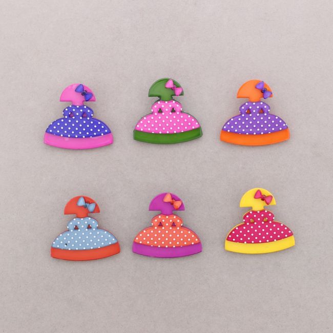 RESIN MENINA BROOCH