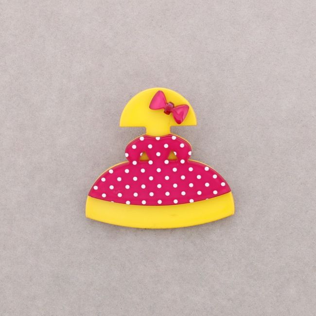BROCHE MENINA RESINA