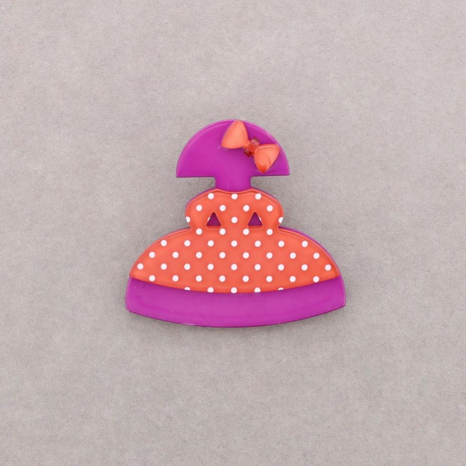 BROCHE MENINA RESINA