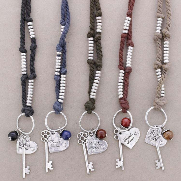 LONG METAL BEADS NECKLACE 2