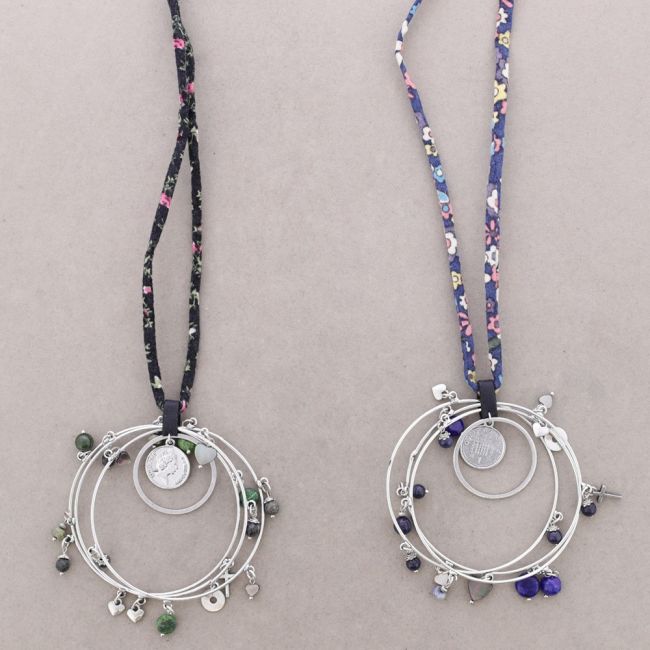 COLLAR LARGO TELA CUENTAS METAL