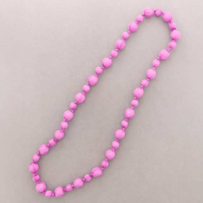 COLLAR LARGO BOLAS FORRADAS TELA 110CM